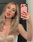 Анкета проститутки Каролина - метро Мещанский, возраст - 24